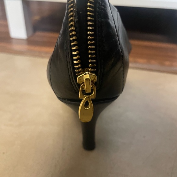 Ellen Tracy High Heels - Picture 2 of 4